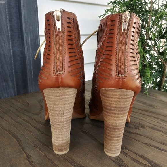 CHELSEA MORELAND SHOES - Picture 4 of 7